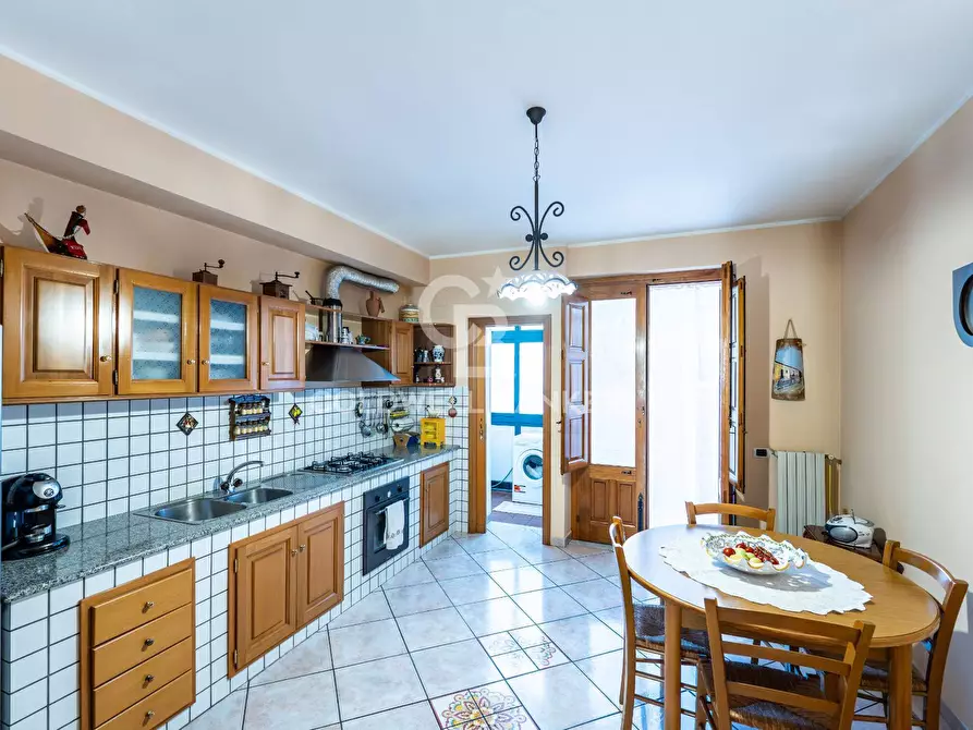 Immagine 6 di Casa indipendente in vendita  in Via Trento 6 a Aci Castello