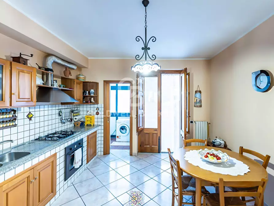 Immagine 7 di Casa indipendente in vendita  in Via Trento 6 a Aci Castello