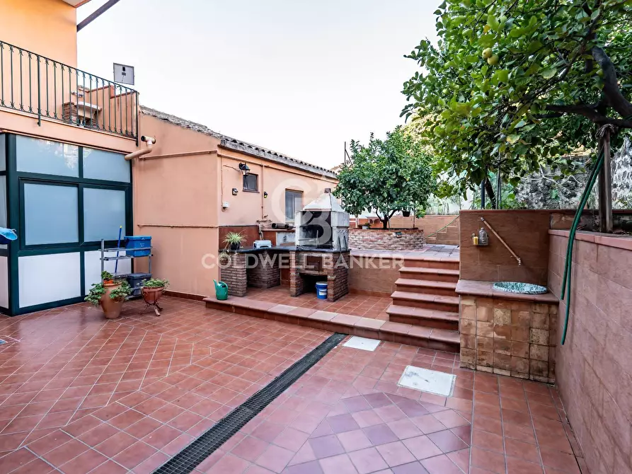 Immagine 14 di Casa indipendente in vendita  in Via Trento 6 a Aci Castello