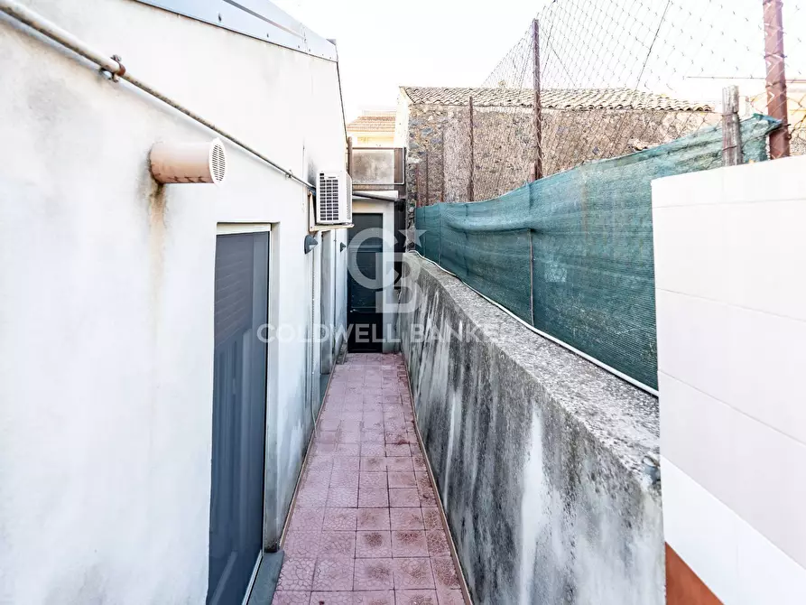 Immagine 15 di Casa indipendente in vendita  in Via Trento 6 a Aci Castello