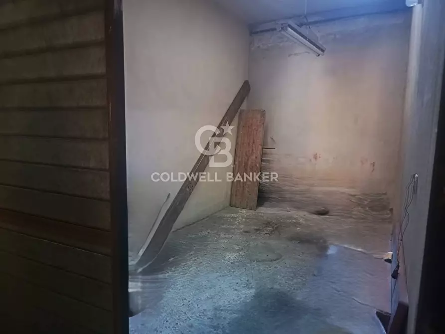 Immagine 2 di Box auto in vendita  in Corso Sicilia 58 a Acireale