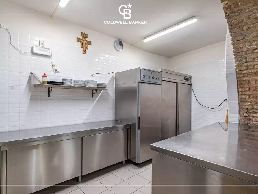 Immagine 16 di Attività commerciale in vendita  in Via Michelangelo Caetani 8 a Frascati