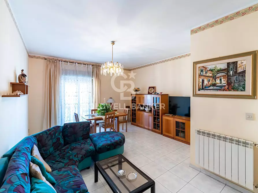 Immagine 1 di Appartamento in vendita  in via Marchese di Casalotto 24 a Aci Catena