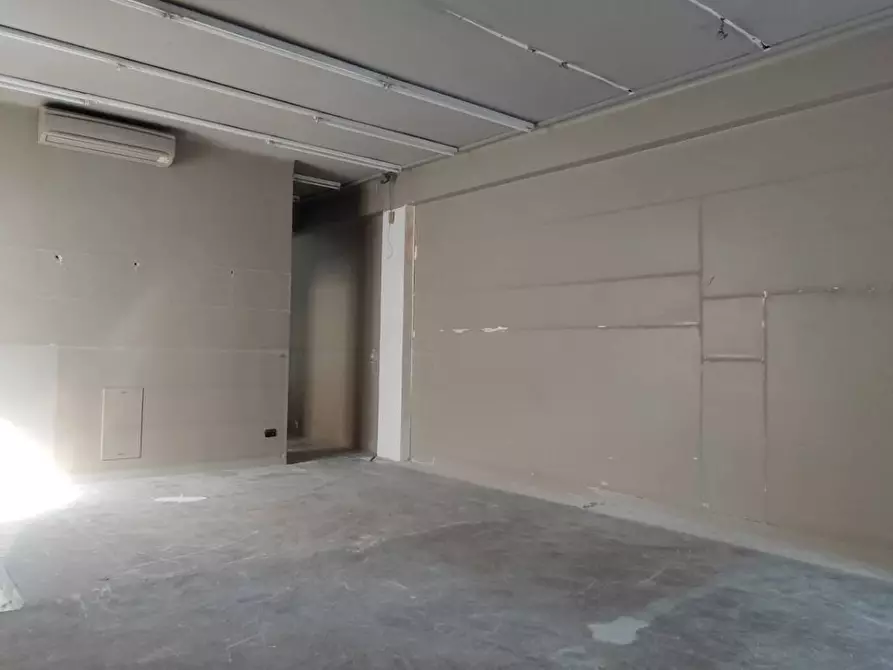 Immagine 6 di Appartamento in vendita  in via Bovio a Cattolica