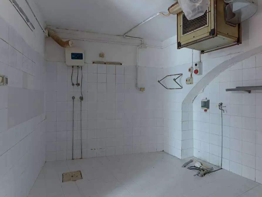 Immagine 5 di Locale commerciale in affitto  in Via San Vito 8 a Foligno