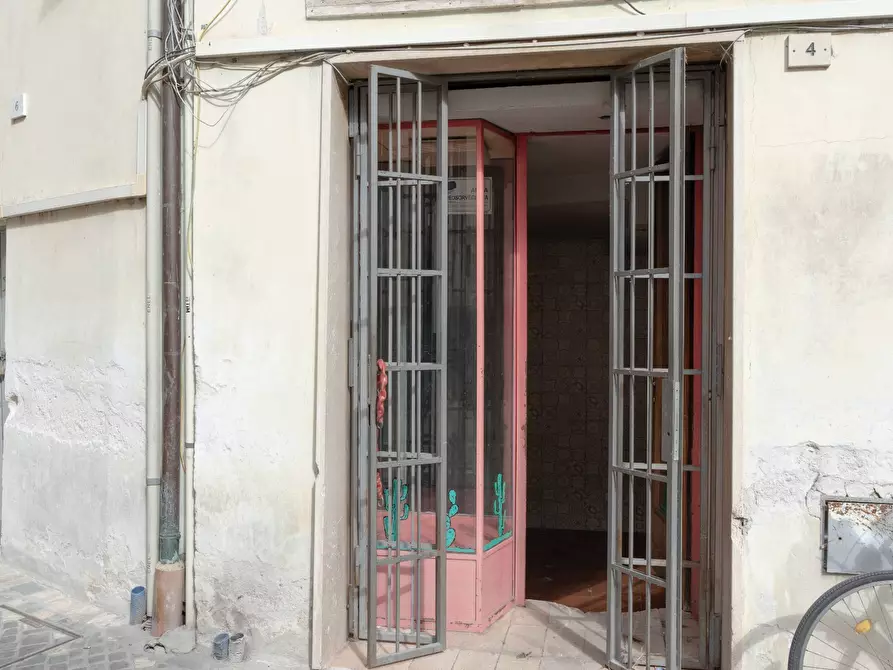 Immagine 3 di Locale commerciale in affitto  in Via San Vito 8 a Foligno