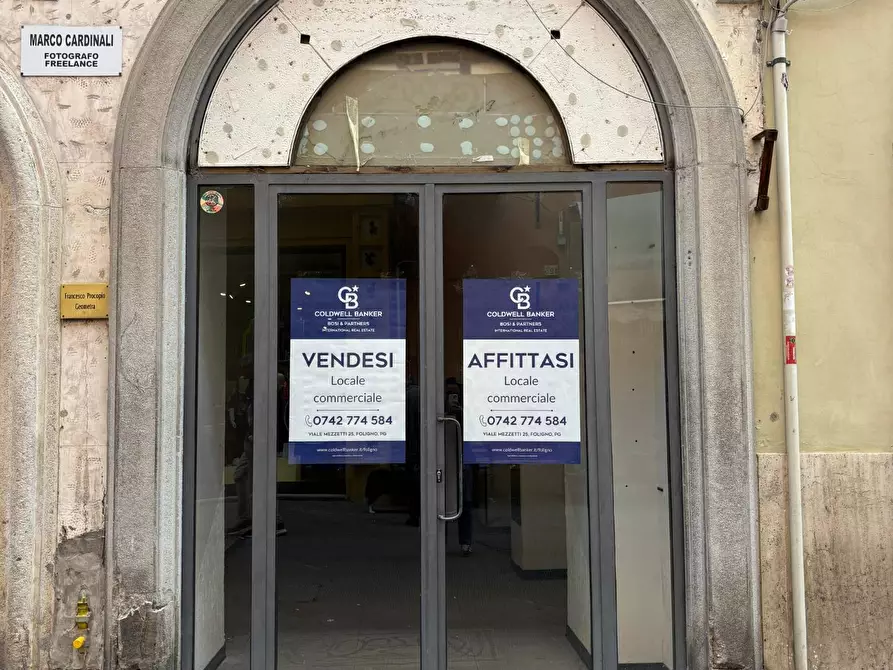 Immagine 1 di Locale commerciale in affitto  in Corso Cavour 100 a Foligno