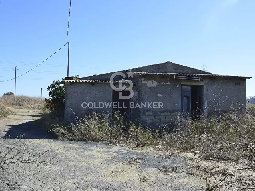 Immagine 8 di Locale commerciale in vendita  in Contrada Robavecchia a Catania