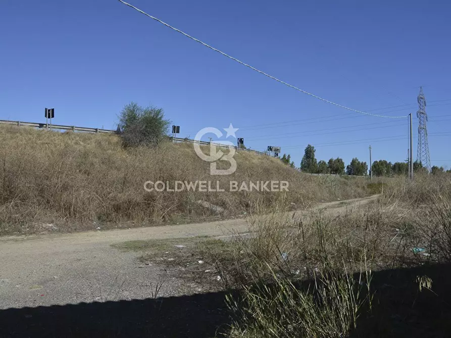 Immagine 17 di Locale commerciale in vendita  in Contrada Robavecchia a Catania