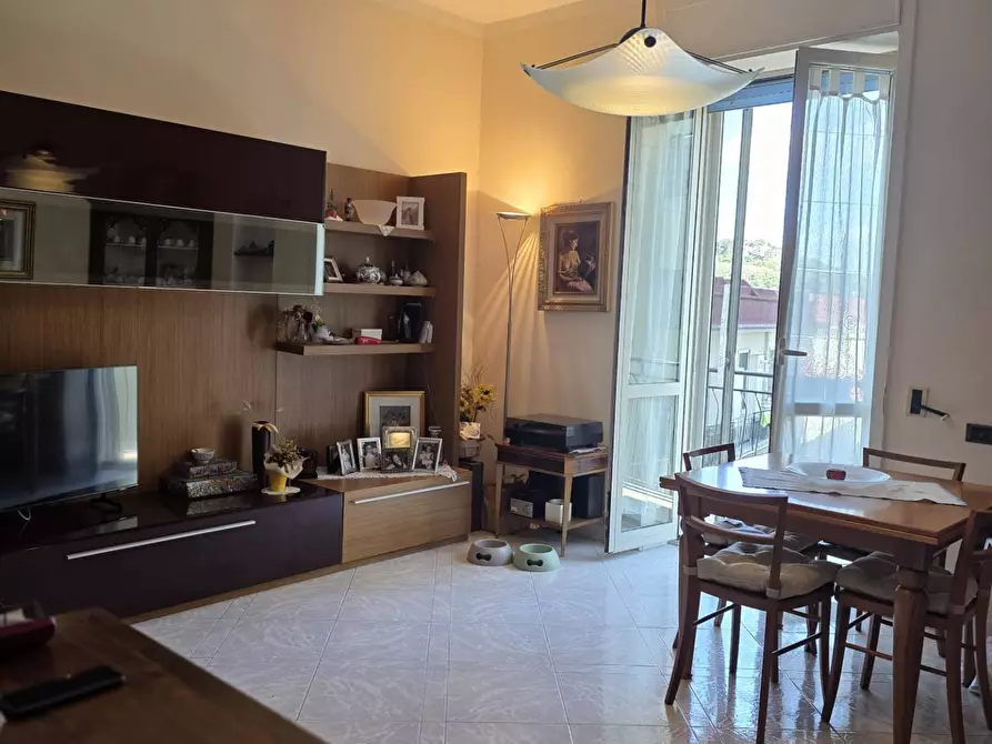 Immagine 3 di Appartamento in vendita  in Via Salvatore Calenda 120 a Salerno