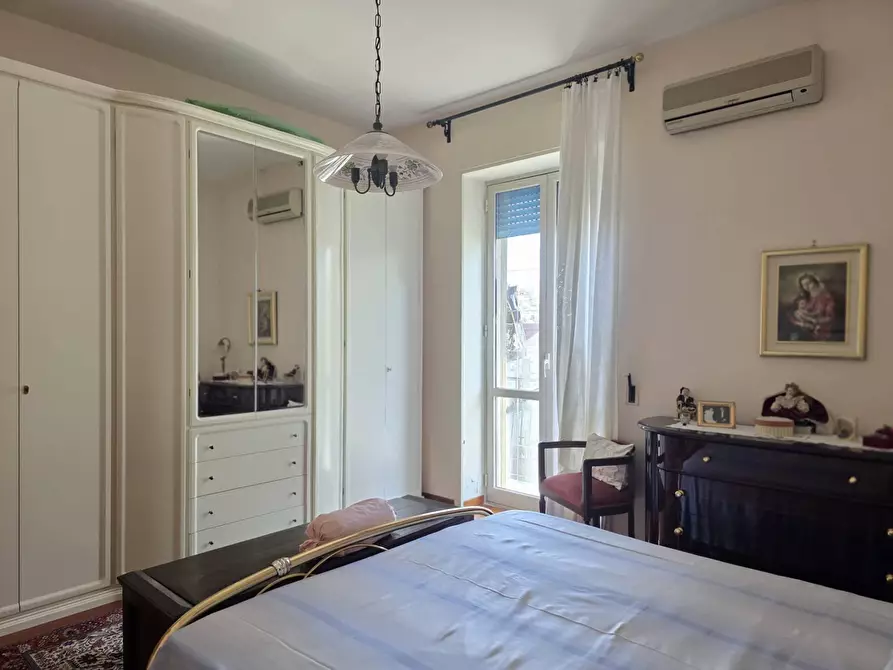 Immagine 13 di Appartamento in vendita  in Via Salvatore Calenda 120 a Salerno