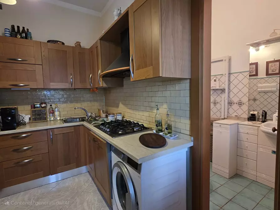 Immagine 9 di Appartamento in vendita  in Via Salvatore Calenda 120 a Salerno