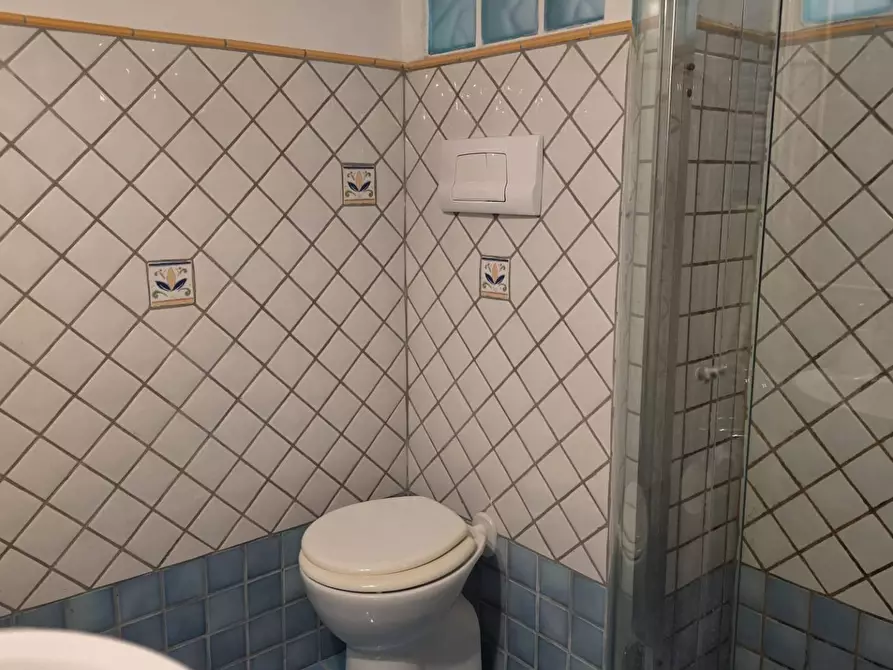 Immagine 15 di Appartamento in vendita  in Via Salvatore Calenda 120 a Salerno