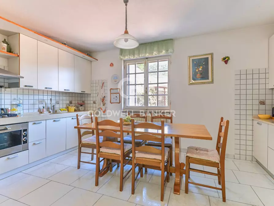 Immagine 6 di Villa in vendita  in Via della Costa a Campo Nell'elba