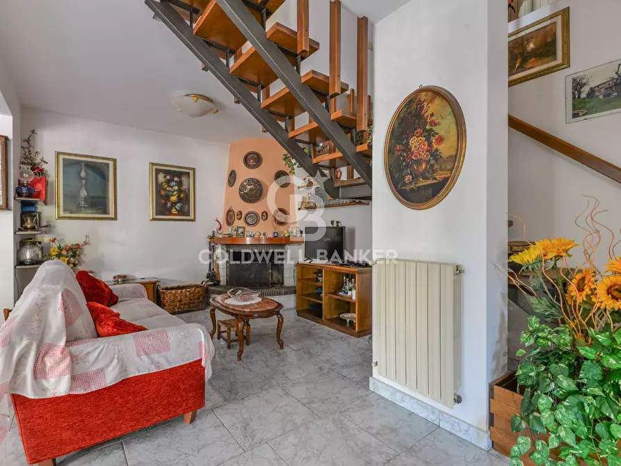 Immagine 11 di Villa in vendita  in Via della Costa a Campo Nell'elba