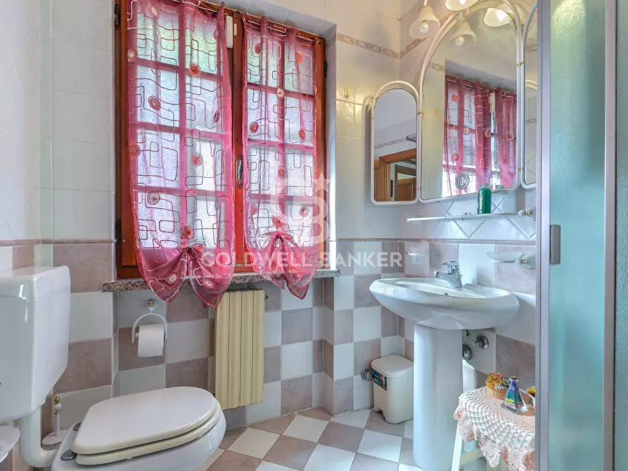 Immagine 25 di Villa in vendita  in Via della Costa a Campo Nell'elba