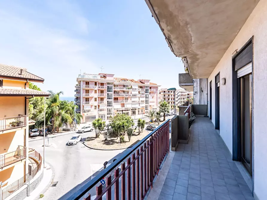 Immagine 17 di Appartamento in vendita  in Via Cervo 21 a Acireale