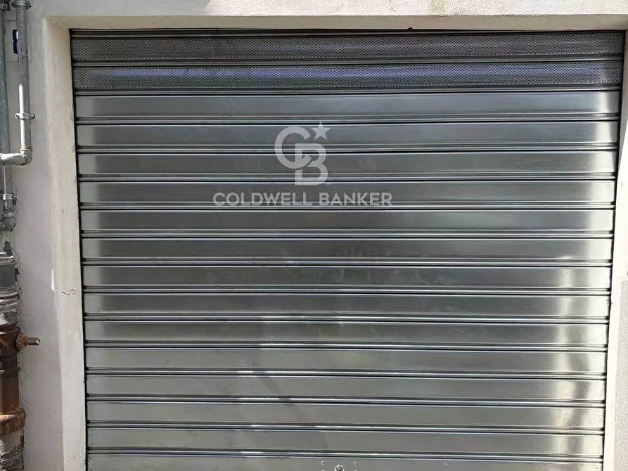 Immagine 1 di Box auto in vendita  in Via del Bosco 52 a Catania