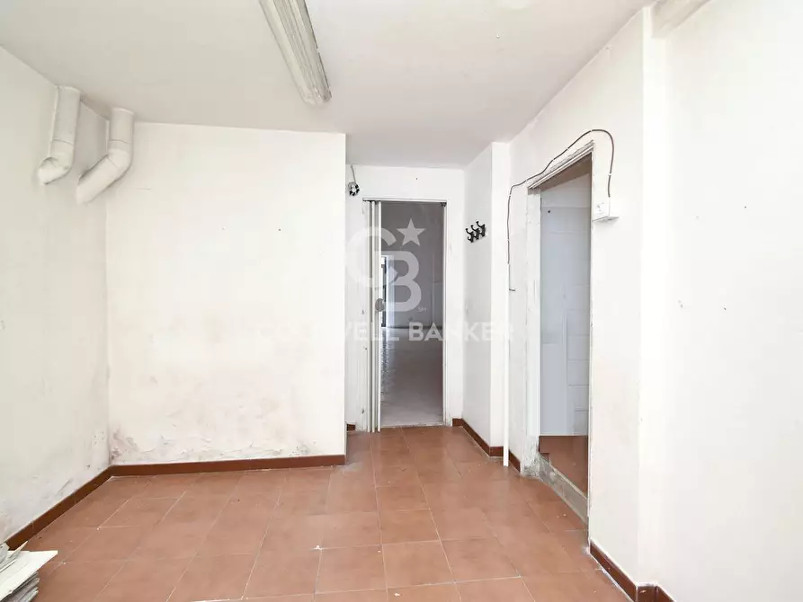 Immagine 7 di Locale commerciale in affitto  in Corso Savoia 79 a Acireale