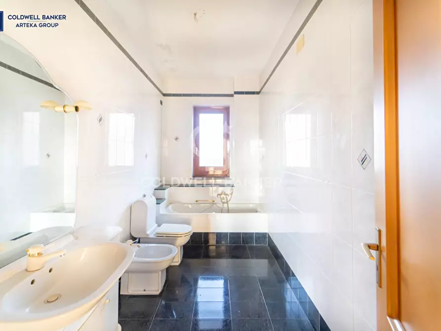 Immagine 18 di Appartamento in vendita  in Via Salvatore Vigo 97 a Acireale