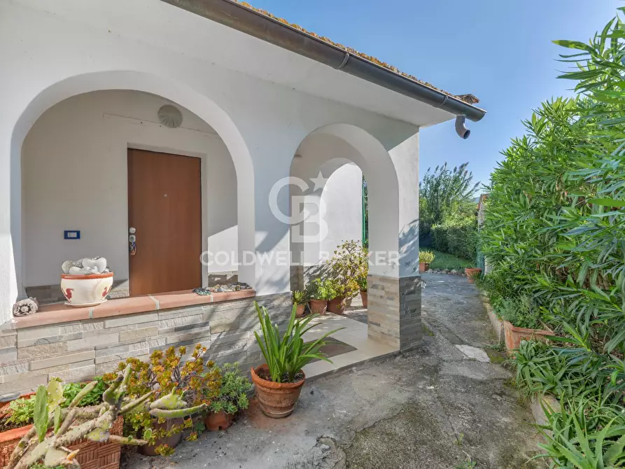 Immagine 2 di Villa in vendita  in Via di Borandasco a Campo Nell'elba