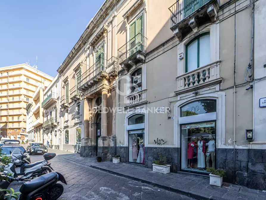 Immagine 2 di Locale commerciale in affitto  in corso umberto I 167 - 169 - 171 a Acireale