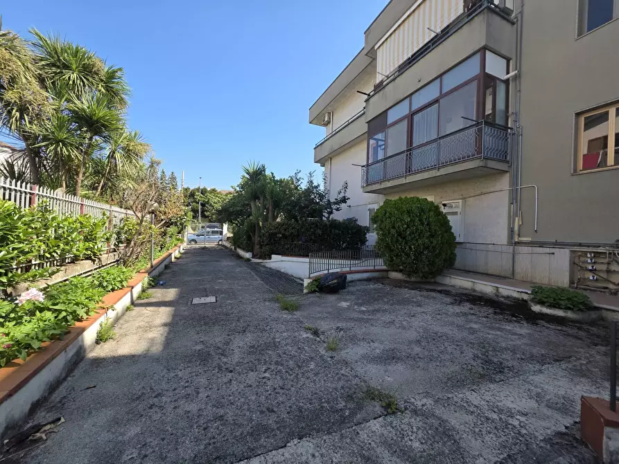 Immagine 3 di Capannone industriale in vendita  in Via Enrico Fermi 10 -12 a Pontecagnano Faiano