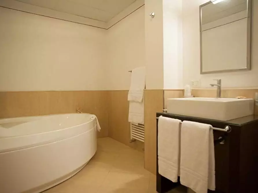 Immagine 21 di Albergo/B&B/Residence in vendita  in Via della Battaglia 16 a Anghiari