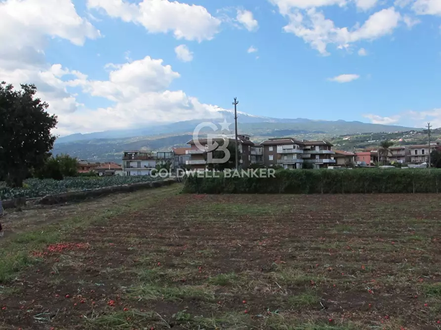 Immagine 23 di Locale commerciale in vendita  in Via Badalà 31 a Fiumefreddo Di Sicilia