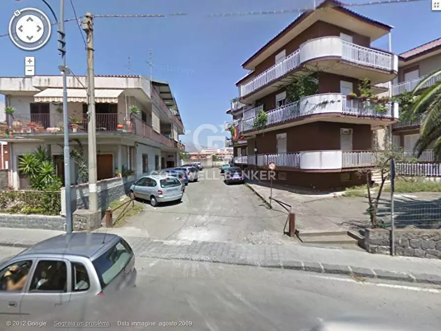 Immagine 37 di Locale commerciale in vendita  in Via Badalà 31 a Fiumefreddo Di Sicilia