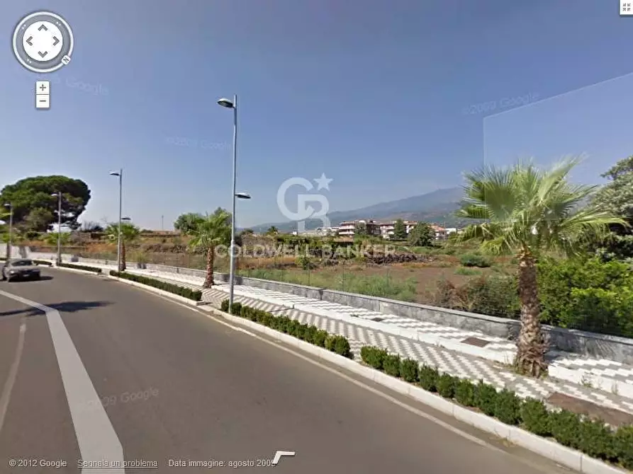 Immagine 3 di Locale commerciale in vendita  in Via Badalà 31 a Fiumefreddo Di Sicilia