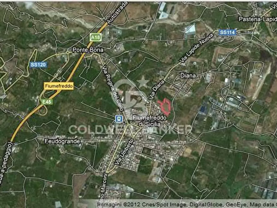 Immagine 2 di Locale commerciale in vendita  in via Badalà 31 a Fiumefreddo Di Sicilia