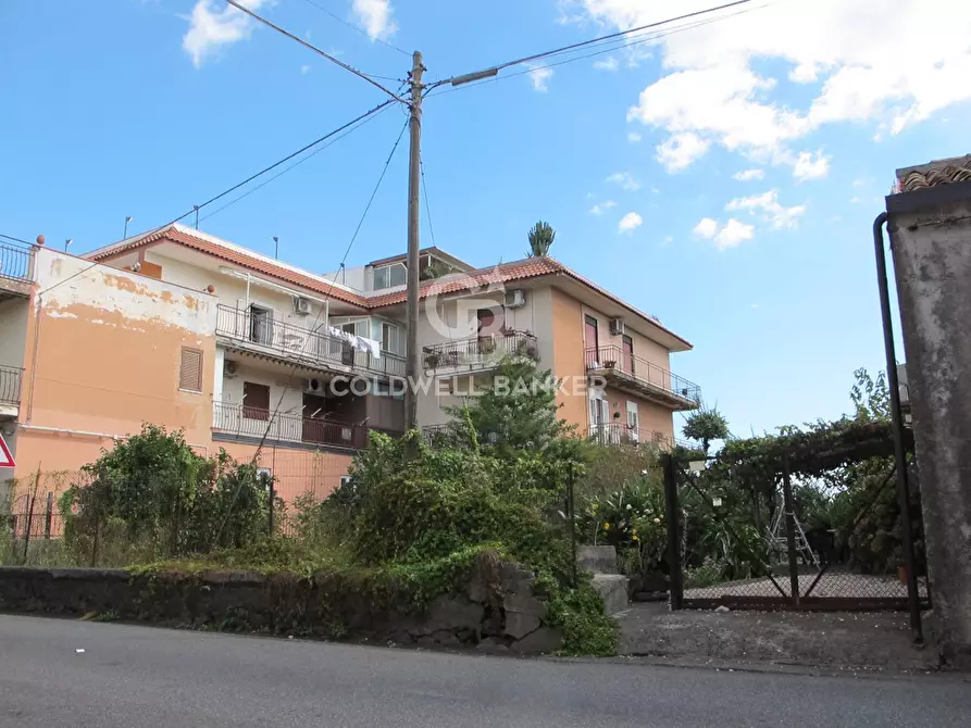 Immagine 8 di Locale commerciale in vendita  in via Badalà 31 a Fiumefreddo Di Sicilia