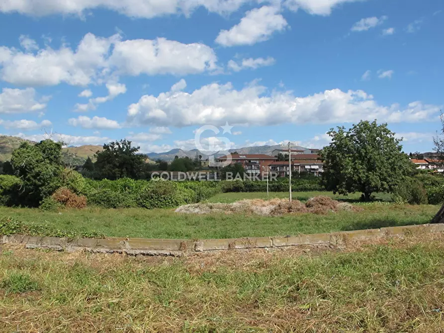 Immagine 10 di Locale commerciale in vendita  in via Badalà 31 a Fiumefreddo Di Sicilia