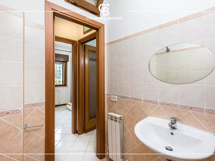 Immagine 14 di Appartamento in vendita  in Via dei Bolognesi 16/A a Albano Laziale