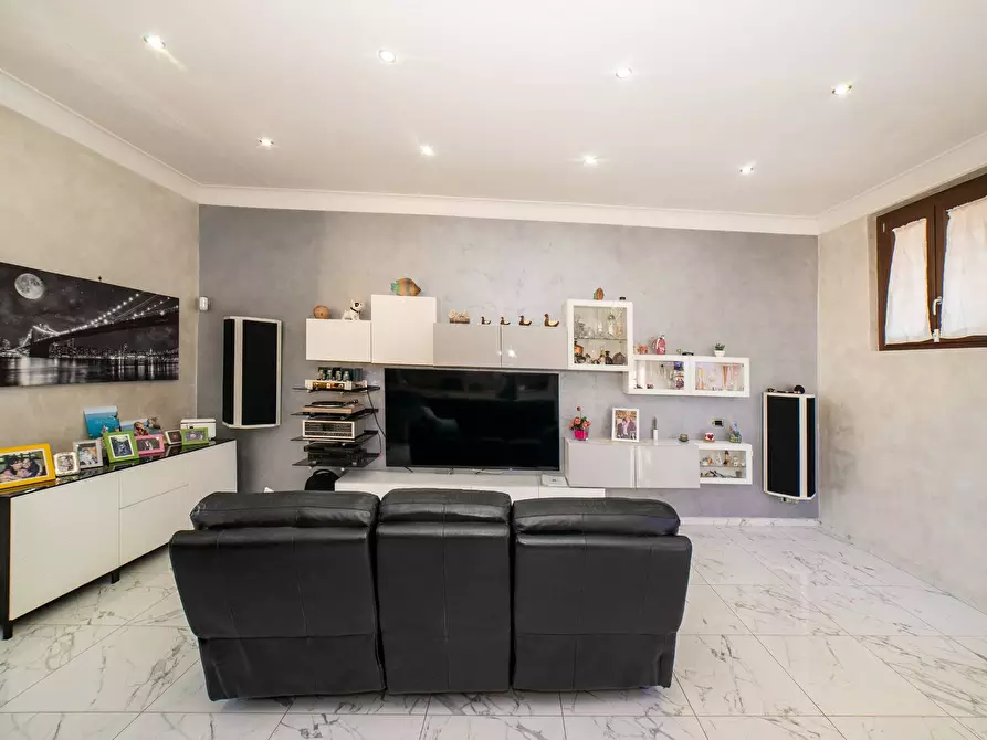 Immagine 19 di Attico in vendita  in Via Pellegrino Matteucci a Roma