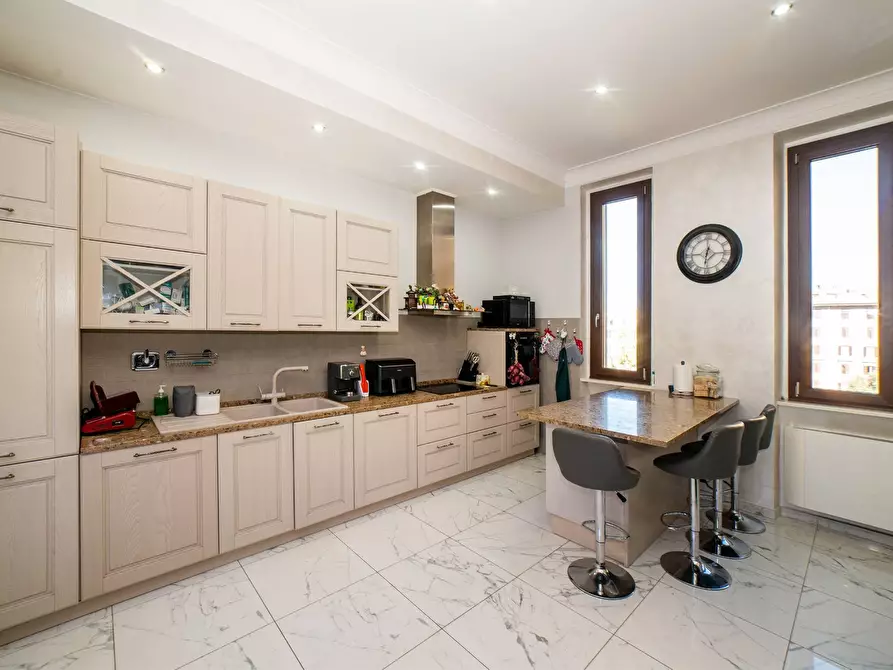 Immagine 20 di Attico in vendita  in Via Pellegrino Matteucci a Roma