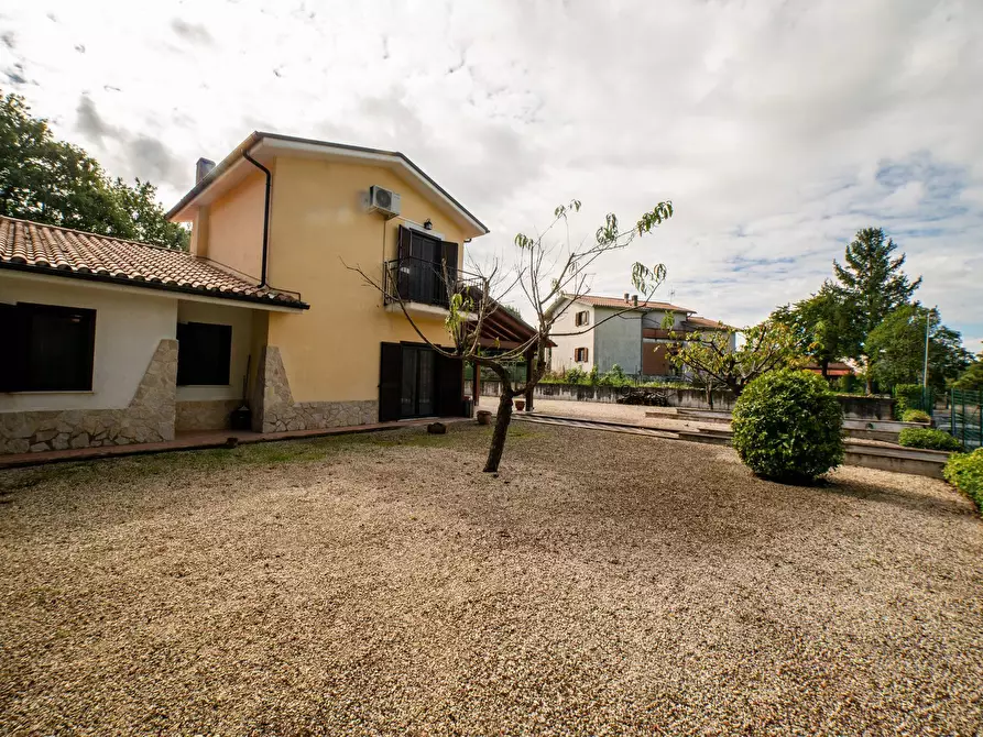 Immagine 5 di Villa in vendita  in Via Dei Ricciari a Roma