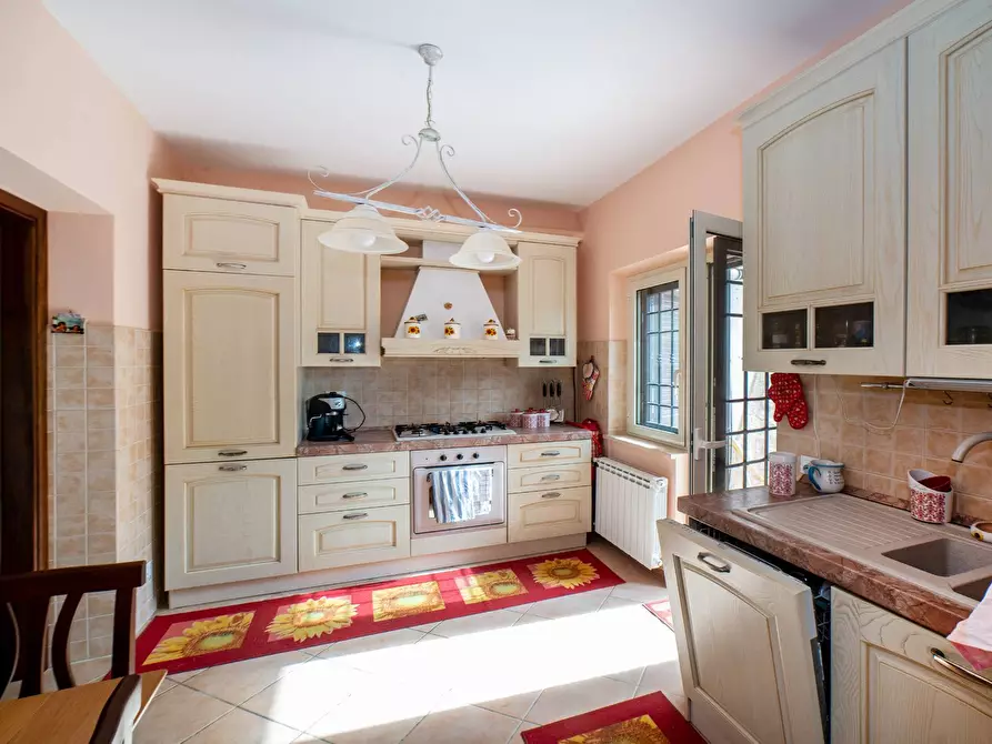 Immagine 18 di Villa in vendita  in Via Dei Ricciari a Roma