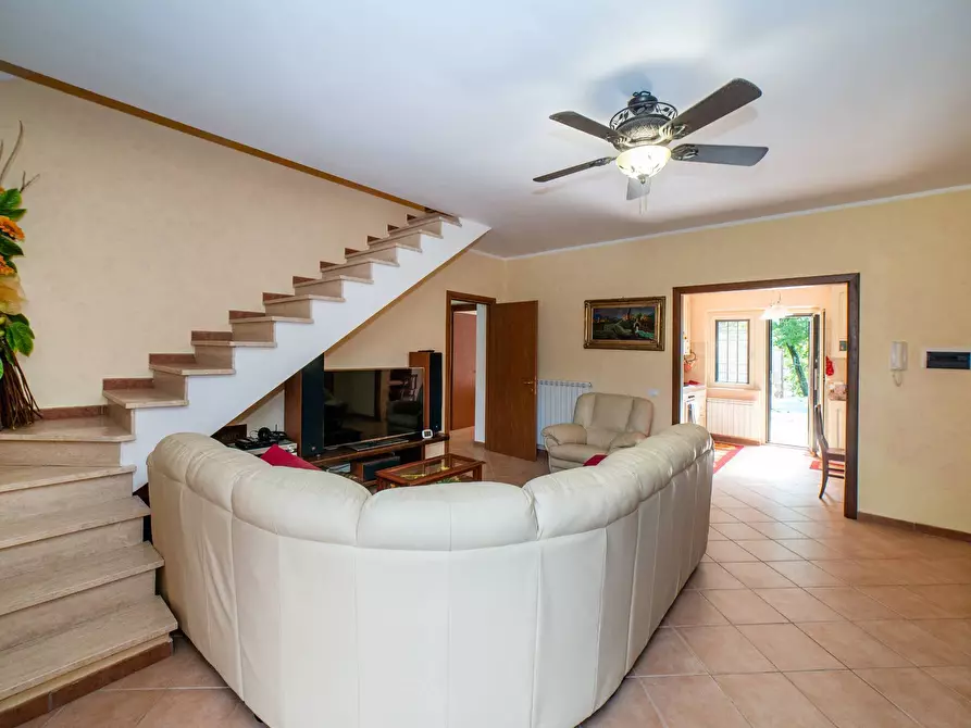 Immagine 21 di Villa in vendita  in Via Dei Ricciari a Roma