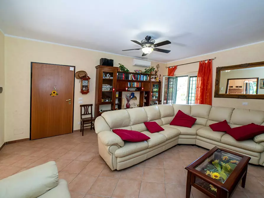 Immagine 22 di Villa in vendita  in Via Dei Ricciari a Roma