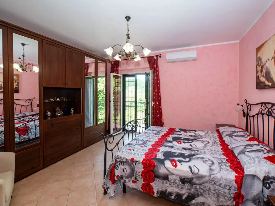 Immagine 32 di Villa in vendita  in Via Dei Ricciari a Roma