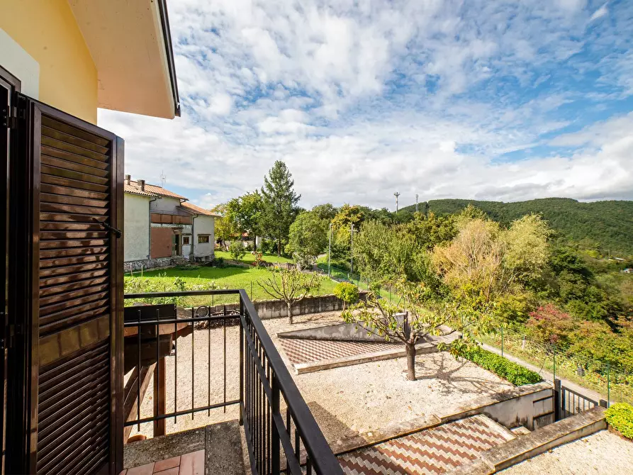 Immagine 3 di Villa in vendita  in Via Dei Ricciari a Roma