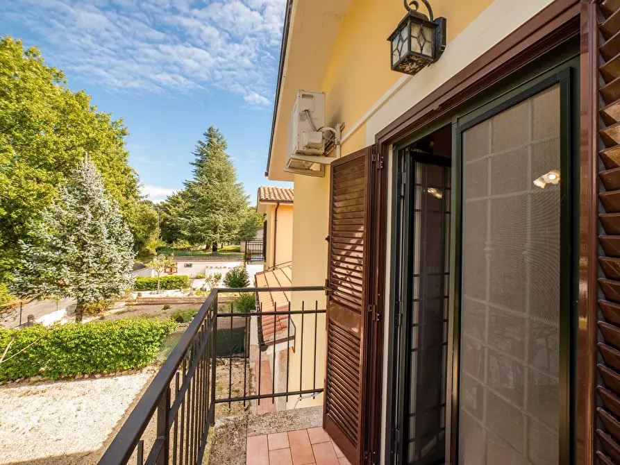 Immagine 35 di Villa in vendita  in Via Dei Ricciari a Roma