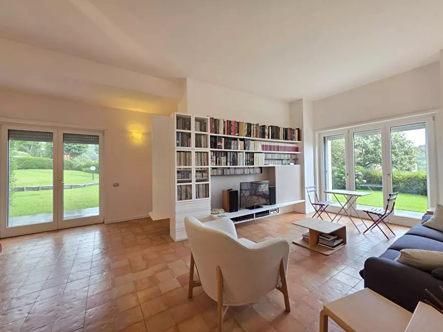 Immagine 5 di Casa semindipendente in vendita  in Via Nicola Pastore 2/bis a Cava De' Tirreni