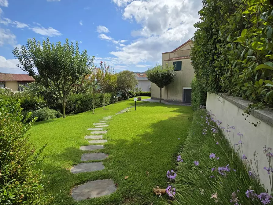 Immagine 2 di Casa semindipendente in vendita  in Via Nicola Pastore 2/bis a Cava De' Tirreni