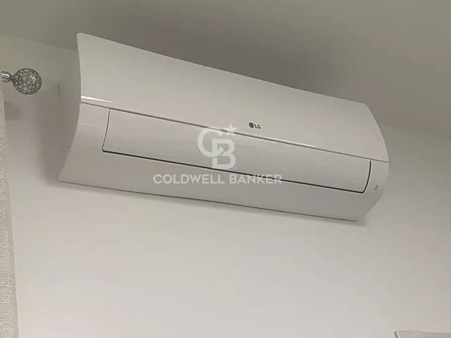 Immagine 17 di Appartamento in vendita  in Via Pietrenere 55 a Giardini-Naxos