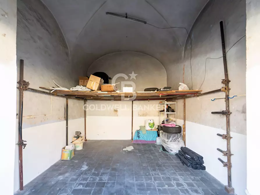 Immagine 26 di Locale commerciale in vendita  in Via De Branca 24-28-30 a Catania