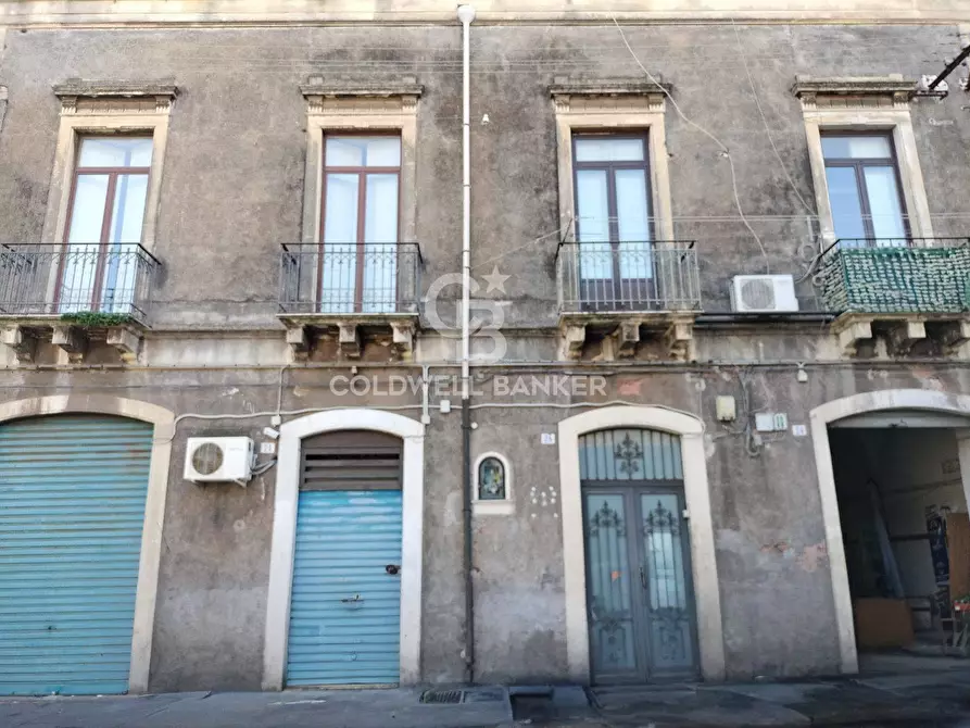 Immagine 28 di Locale commerciale in vendita  in Via De Branca 24-28-30 a Catania