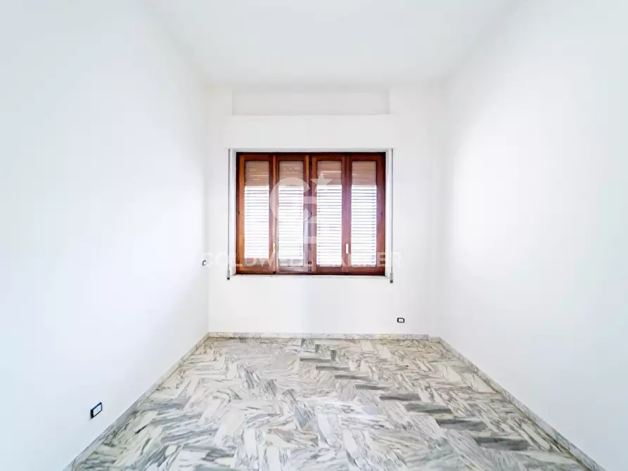 Immagine 9 di Locale commerciale in affitto  in Via Felice Paradiso 20-22 a Acireale